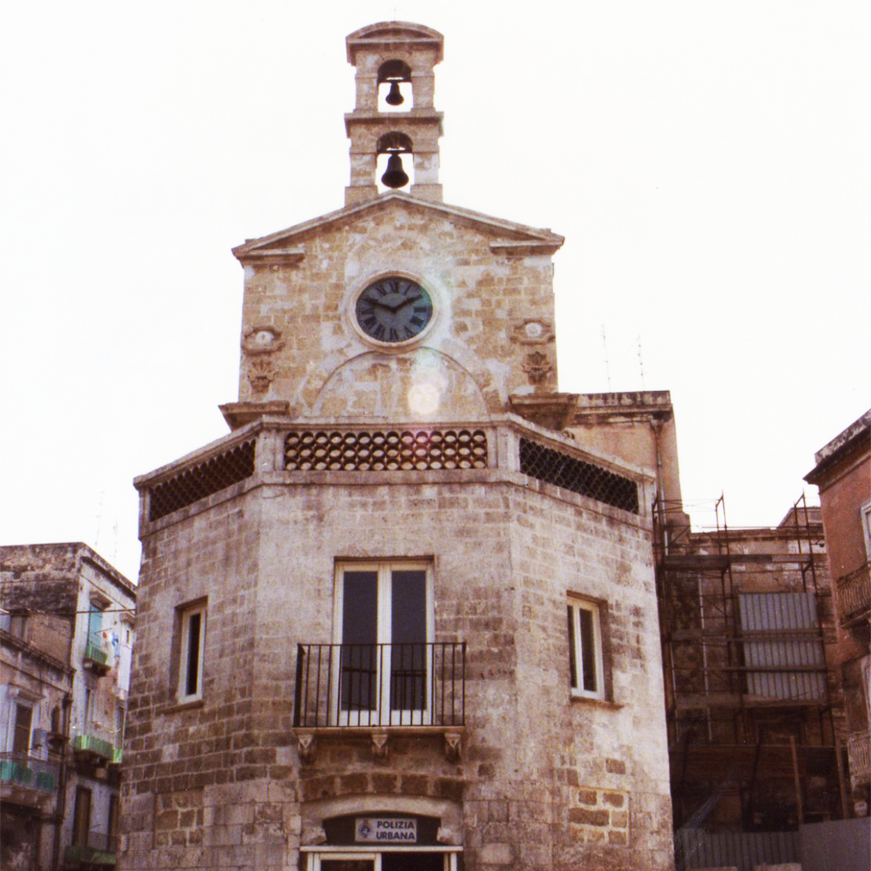 14. Torre dell'orologio